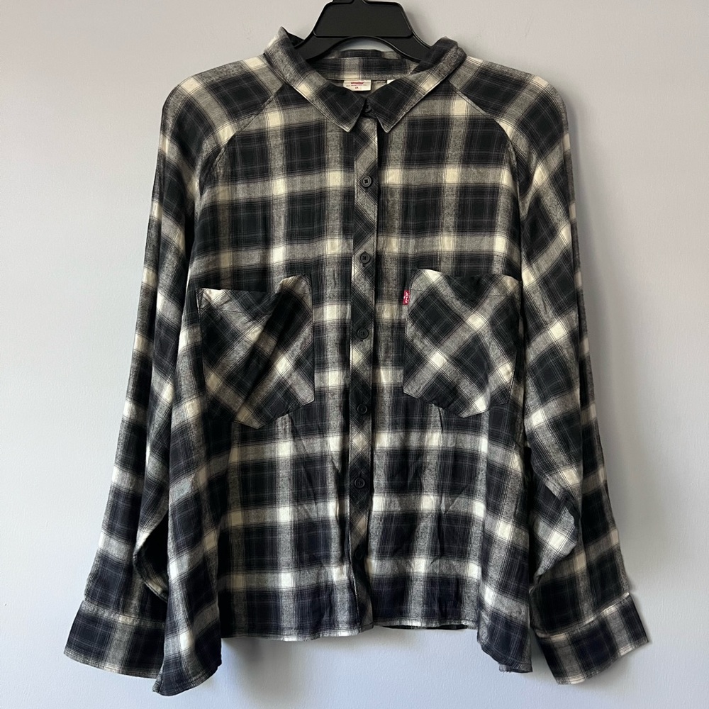 Levi’s Women’s The Everyday Oversized Soft Plaid Black Shirt Size 2X